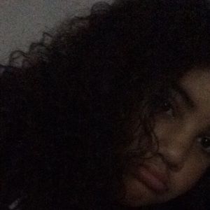 Meet your Posher, Lea